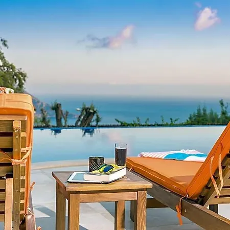 Sleeps 8 Air Con Kalkan