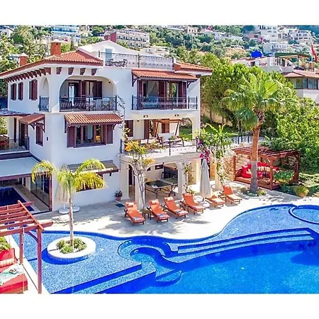Villa Sleeps 8 Air Con Kalkan