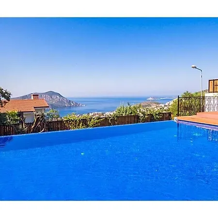 Sleeps 8 Air Con *