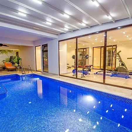 Sleeps 8 Air Con Kalkan