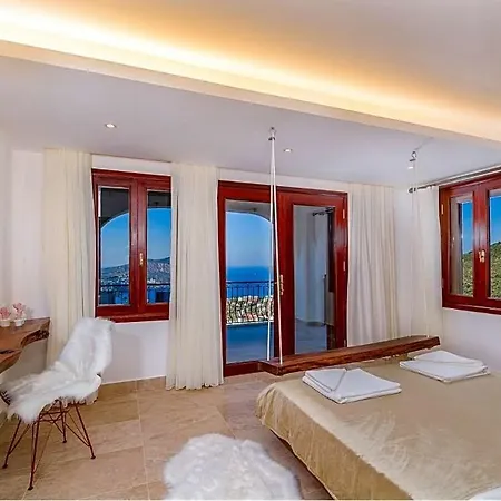 Sleeps 8 Air Con Villa *