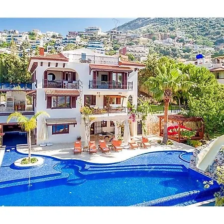 Sleeps 8 Air Con Villa Kalkan